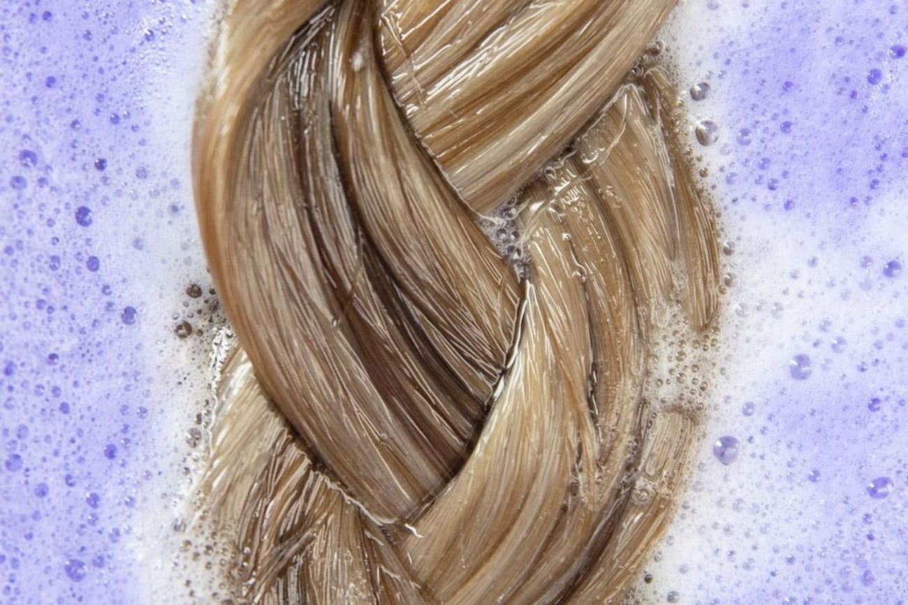 WHAT'S THE DIFFERENCE BETWEEN BLUE AND PURPLE SHAMPOO?